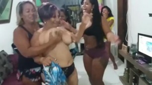 Amateur old Tits in Dance Family