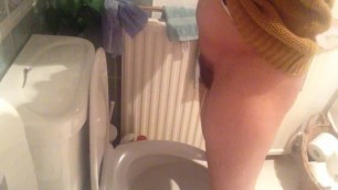 FTM Hairy Pussy Stands to Pee