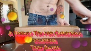 A Hankey Toy for Christmas - Troy Bates (toyB8s)